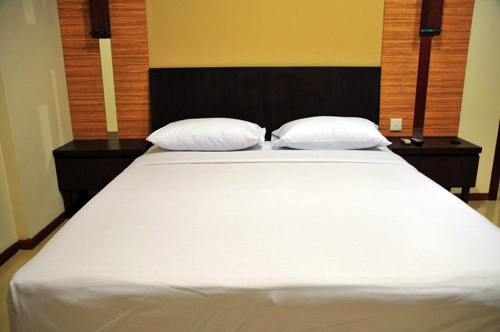 Capital O 1748 Thamrin Condotel Jakarta Extérieur photo