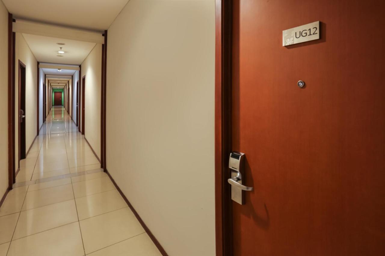 Capital O 1748 Thamrin Condotel Jakarta Extérieur photo
