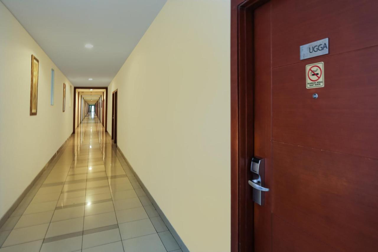 Capital O 1748 Thamrin Condotel Jakarta Extérieur photo